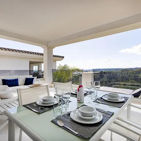 Chic Penthouse With Scenic Views At Hills! * Estepona