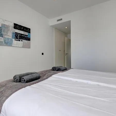 Chic Penthouse With Scenic Views At Hills! * Estepona